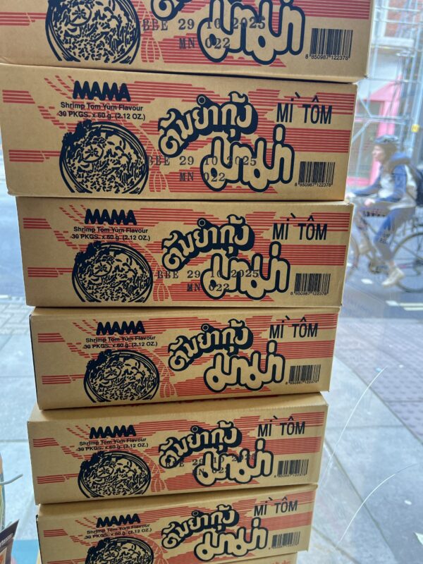 Mama Shrimp Tom Yum Flavour Instant Noodles 60g x 30 Packets Oriental Style มาม่าจรสต้มยำกุ้ง 1ลัง 30 ซอง