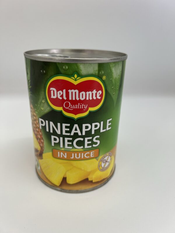 Pineapple pieces in juice